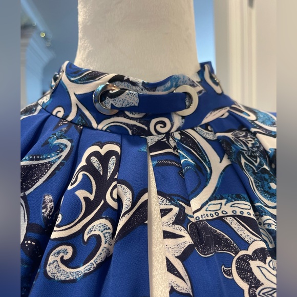 NEW White House Black Market Top - Picture 4 of 5